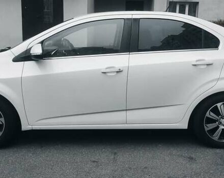 Белый Шевроле Авео, объемом двигателя 1.4 л и пробегом 188 тыс. км за 8200 $, фото 1 на Automoto.ua