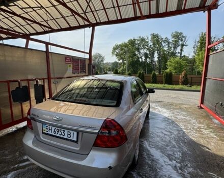 Бежевый Шевроле Авео, объемом двигателя 1.6 л и пробегом 106 тыс. км за 4000 $, фото 1 на Automoto.ua