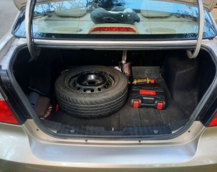 Бежевый Шевроле Авео, объемом двигателя 1.6 л и пробегом 236 тыс. км за 3900 $, фото 4 на Automoto.ua