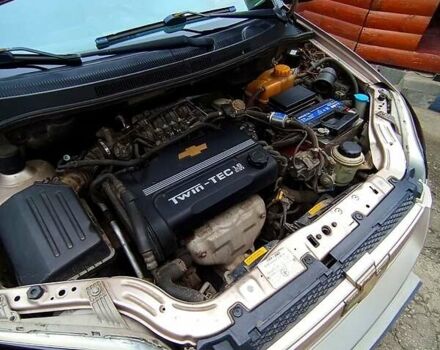 Бежевый Шевроле Авео, объемом двигателя 1.6 л и пробегом 151 тыс. км за 3800 $, фото 5 на Automoto.ua