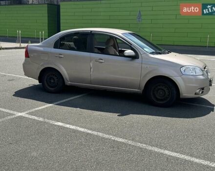 Бежевый Шевроле Авео, объемом двигателя 1.6 л и пробегом 199 тыс. км за 3700 $, фото 2 на Automoto.ua