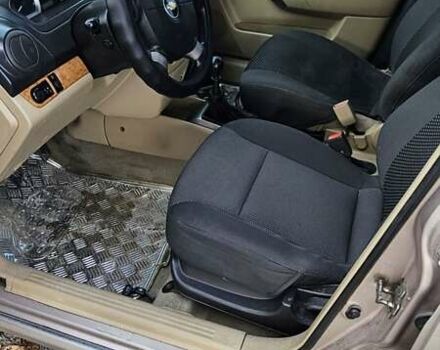 Бежевый Шевроле Авео, объемом двигателя 1.6 л и пробегом 290 тыс. км за 2799 $, фото 7 на Automoto.ua