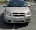Бежевый Шевроле Авео, объемом двигателя 1.6 л и пробегом 199 тыс. км за 3700 $, фото 1 на Automoto.ua