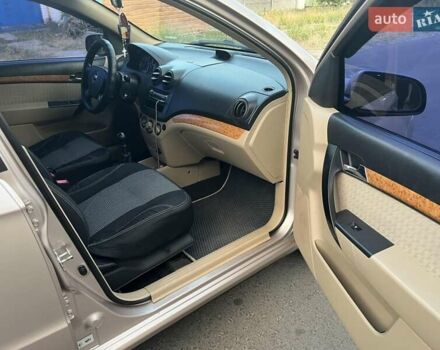 Бежевый Шевроле Авео, объемом двигателя 1.6 л и пробегом 122 тыс. км за 4700 $, фото 3 на Automoto.ua