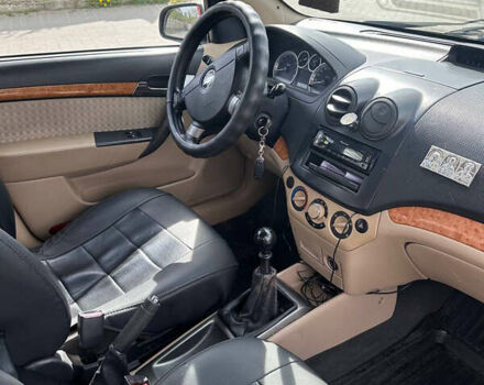 Бежевый Шевроле Авео, объемом двигателя 1.6 л и пробегом 288 тыс. км за 3200 $, фото 14 на Automoto.ua