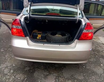 Бежевый Шевроле Авео, объемом двигателя 1.6 л и пробегом 151 тыс. км за 3800 $, фото 1 на Automoto.ua