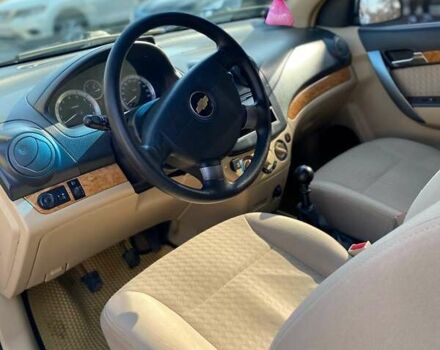 Бежевый Шевроле Авео, объемом двигателя 1.6 л и пробегом 196 тыс. км за 4000 $, фото 5 на Automoto.ua