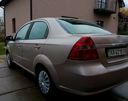 Бежевый Шевроле Авео, объемом двигателя 1.6 л и пробегом 237 тыс. км за 2100 $, фото 6 на Automoto.ua