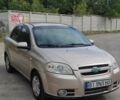 Бежевый Шевроле Авео, объемом двигателя 1.6 л и пробегом 333 тыс. км за 3600 $, фото 2 на Automoto.ua