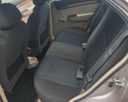Бежевий Шевроле Авео, об'ємом двигуна 1.6 л та пробігом 355 тис. км за 3100 $, фото 11 на Automoto.ua