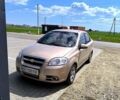 Бежевый Шевроле Авео, объемом двигателя 1.6 л и пробегом 300 тыс. км за 4400 $, фото 1 на Automoto.ua