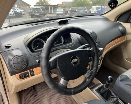 Бежевый Шевроле Авео, объемом двигателя 1.6 л и пробегом 160 тыс. км за 3650 $, фото 4 на Automoto.ua