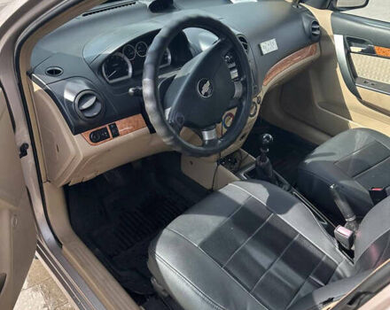 Бежевый Шевроле Авео, объемом двигателя 1.6 л и пробегом 288 тыс. км за 3200 $, фото 11 на Automoto.ua