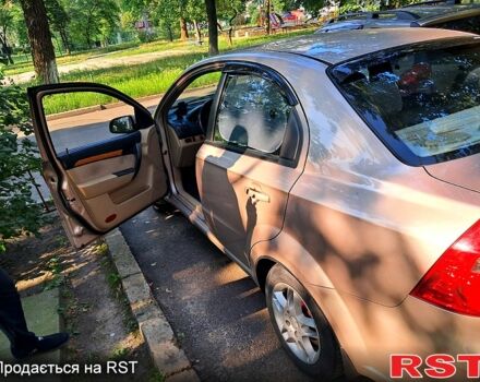 Бежевый Шевроле Авео, объемом двигателя 1.6 л и пробегом 210 тыс. км за 3400 $, фото 1 на Automoto.ua