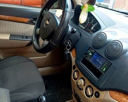Бежевый Шевроле Авео, объемом двигателя 1.6 л и пробегом 151 тыс. км за 3800 $, фото 6 на Automoto.ua