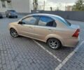 Бежевий Шевроле Авео, об'ємом двигуна 1.6 л та пробігом 118 тис. км за 4400 $, фото 3 на Automoto.ua