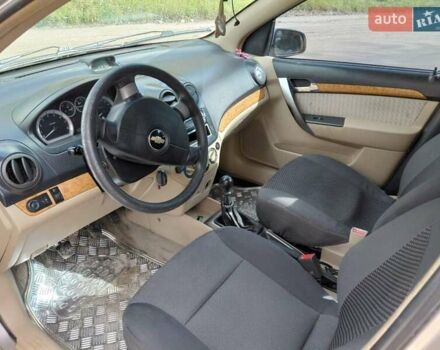Бежевий Шевроле Авео, об'ємом двигуна 1.6 л та пробігом 280 тис. км за 2950 $, фото 3 на Automoto.ua
