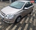 Бежевий Шевроле Авео, об'ємом двигуна 1.6 л та пробігом 355 тис. км за 3100 $, фото 4 на Automoto.ua