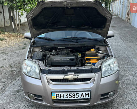 Бежевий Шевроле Авео, об'ємом двигуна 1.6 л та пробігом 170 тис. км за 3700 $, фото 2 на Automoto.ua