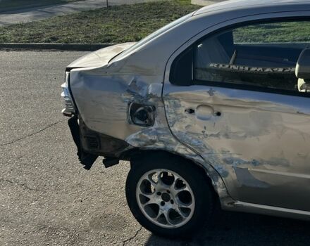 Бежевий Шевроле Авео, об'ємом двигуна 1.6 л та пробігом 3 тис. км за 1800 $, фото 5 на Automoto.ua