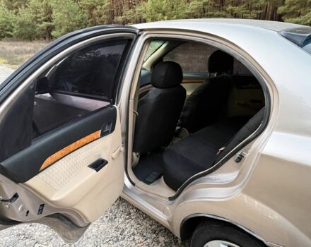 Бежевий Шевроле Авео, об'ємом двигуна 1.6 л та пробігом 195 тис. км за 3350 $, фото 7 на Automoto.ua