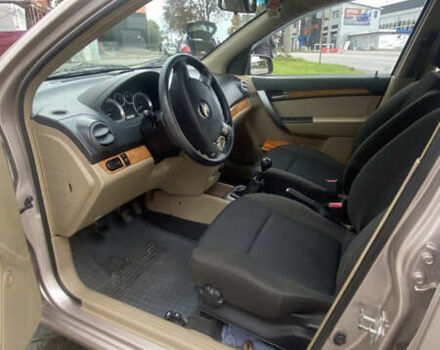 Бежевий Шевроле Авео, об'ємом двигуна 1.6 л та пробігом 140 тис. км за 4000 $, фото 14 на Automoto.ua