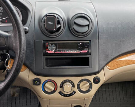 Бежевий Шевроле Авео, об'ємом двигуна 1.6 л та пробігом 140 тис. км за 4000 $, фото 20 на Automoto.ua