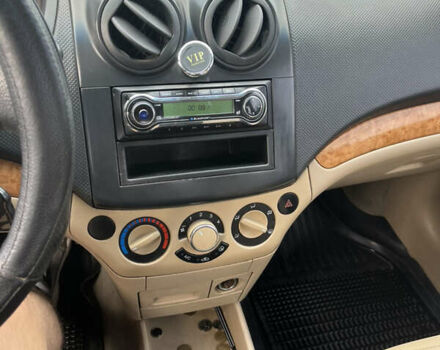 Бежевый Шевроле Авео, объемом двигателя 1.6 л и пробегом 278 тыс. км за 3200 $, фото 28 на Automoto.ua