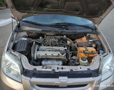 Бежевый Шевроле Авео, объемом двигателя 1.6 л и пробегом 220 тыс. км за 4000 $, фото 17 на Automoto.ua