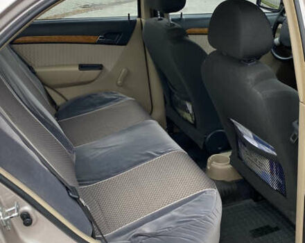 Бежевий Шевроле Авео, об'ємом двигуна 1.6 л та пробігом 140 тис. км за 4000 $, фото 24 на Automoto.ua