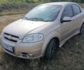 Бежевий Шевроле Авео, об'ємом двигуна 1.6 л та пробігом 300 тис. км за 3000 $, фото 1 на Automoto.ua