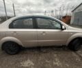 Бежевий Шевроле Авео, об'ємом двигуна 1.6 л та пробігом 205 тис. км за 2500 $, фото 4 на Automoto.ua