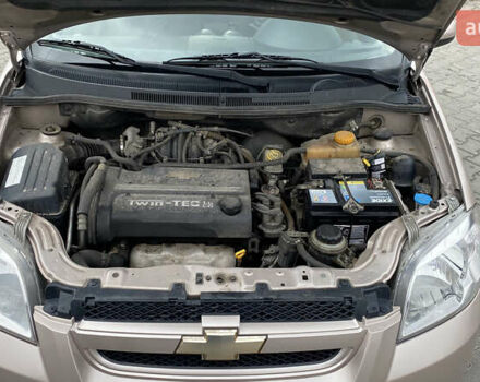 Бежевий Шевроле Авео, об'ємом двигуна 1.6 л та пробігом 140 тис. км за 4000 $, фото 28 на Automoto.ua