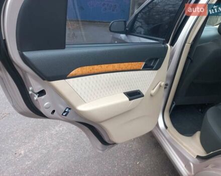 Бежевый Шевроле Авео, объемом двигателя 1.6 л и пробегом 180 тыс. км за 4600 $, фото 22 на Automoto.ua