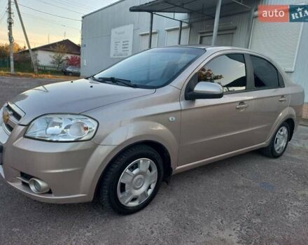 Бежевый Шевроле Авео, объемом двигателя 1.6 л и пробегом 180 тыс. км за 4650 $, фото 1 на Automoto.ua