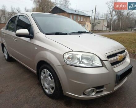 Бежевый Шевроле Авео, объемом двигателя 1.6 л и пробегом 180 тыс. км за 4600 $, фото 1 на Automoto.ua