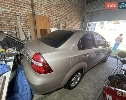 Бежевий Шевроле Авео, об'ємом двигуна 1.6 л та пробігом 102 тис. км за 2300 $, фото 6 на Automoto.ua