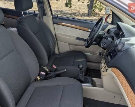 Бежевый Шевроле Авео, объемом двигателя 1.6 л и пробегом 99 тыс. км за 5000 $, фото 5 на Automoto.ua