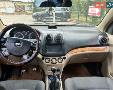 Бежевый Шевроле Авео, объемом двигателя 1.6 л и пробегом 294 тыс. км за 3700 $, фото 12 на Automoto.ua