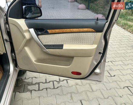 Бежевый Шевроле Авео, объемом двигателя 1.6 л и пробегом 294 тыс. км за 3700 $, фото 21 на Automoto.ua
