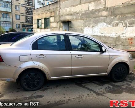 Бежевый Шевроле Авео, объемом двигателя 1.6 л и пробегом 250 тыс. км за 3000 $, фото 3 на Automoto.ua
