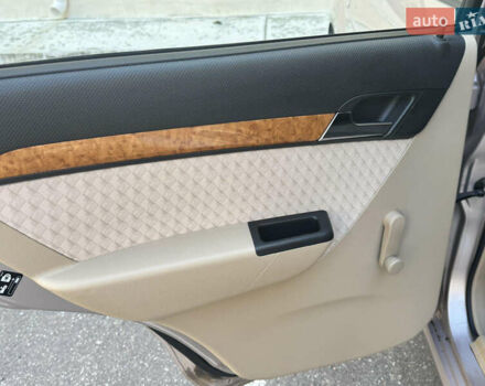 Бежевий Шевроле Авео, об'ємом двигуна 1.6 л та пробігом 89 тис. км за 5199 $, фото 28 на Automoto.ua