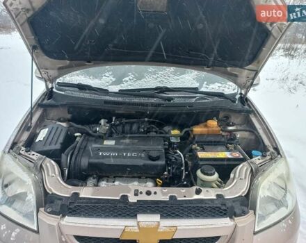 Бежевый Шевроле Авео, объемом двигателя 1.6 л и пробегом 181 тыс. км за 4600 $, фото 7 на Automoto.ua