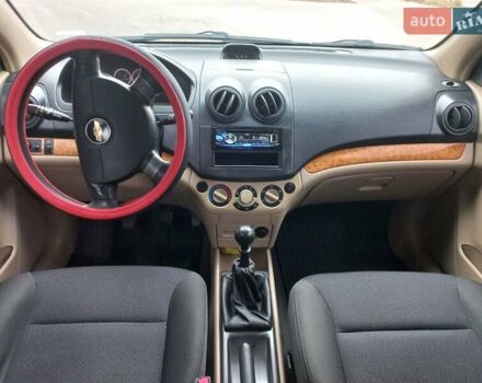 Бежевый Шевроле Авео, объемом двигателя 1.6 л и пробегом 180 тыс. км за 4500 $, фото 10 на Automoto.ua