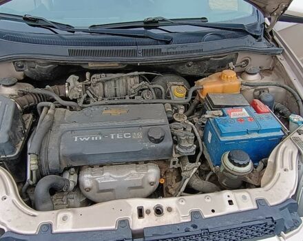 Бежевый Шевроле Авео, объемом двигателя 1.6 л и пробегом 154 тыс. км за 3500 $, фото 7 на Automoto.ua