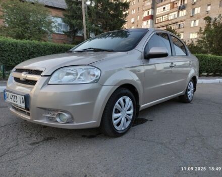 Бежевый Шевроле Авео, объемом двигателя 1.6 л и пробегом 220 тыс. км за 4000 $, фото 1 на Automoto.ua