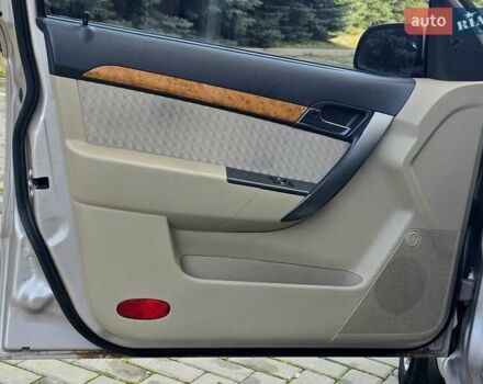 Бежевый Шевроле Авео, объемом двигателя 1.6 л и пробегом 170 тыс. км за 3300 $, фото 11 на Automoto.ua