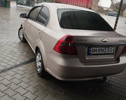 Бежевый Шевроле Авео, объемом двигателя 1.6 л и пробегом 230 тыс. км за 3400 $, фото 4 на Automoto.ua