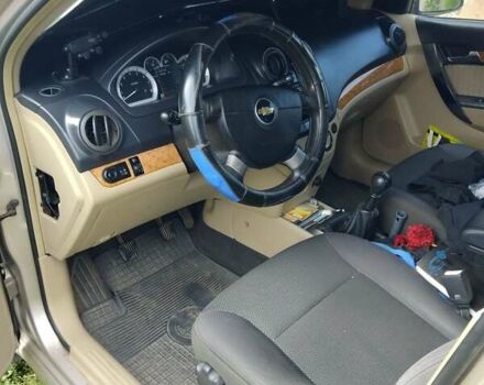 Бежевый Шевроле Авео, объемом двигателя 1.6 л и пробегом 284 тыс. км за 4500 $, фото 6 на Automoto.ua