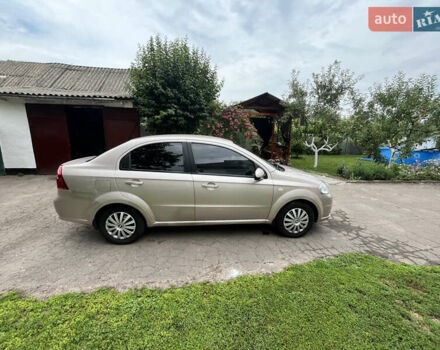 Бежевий Шевроле Авео, об'ємом двигуна 1.59 л та пробігом 183 тис. км за 4500 $, фото 3 на Automoto.ua